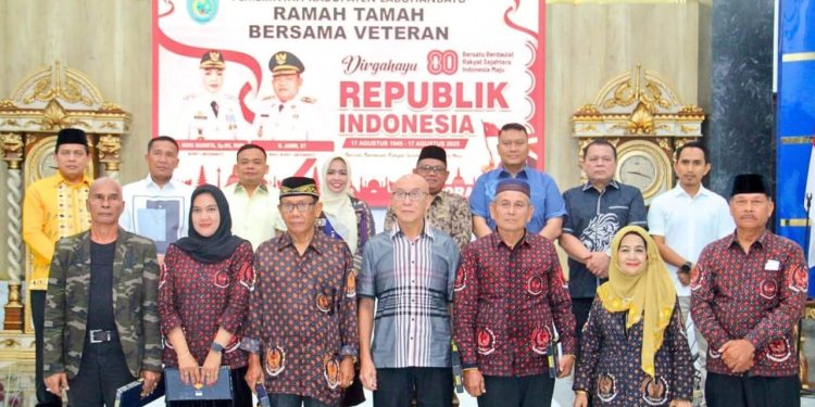Menyambut HUT ke-80 RI, Pemkab Labuhanbatu Ramah Tamah bersama Pejuang dan Warakawuri