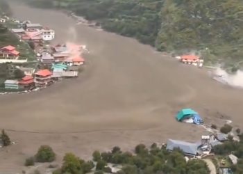 Banjir Bandang dan Longsor Terjang Desa di Himalaya India, 4 Tewas 50 Hilang