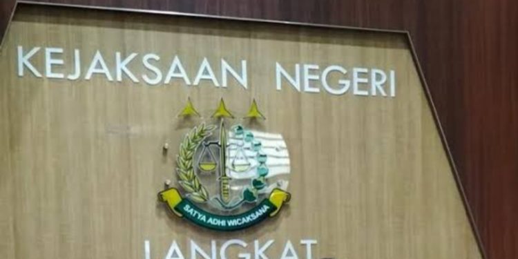SMARTboard Rp 49,9 Miliar di Langkat Naik Penyidikan Aroma Korupsi Menyengat, Ada Barang Nyasar ke Sekolah Swasta Milik PPK ?