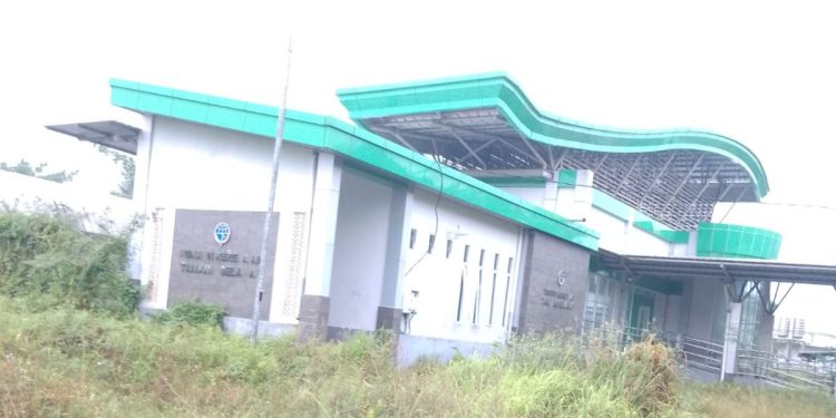 Stasiun  KA Tg Selamat Mangkrak 8 Tahun, Jadi Sarang Narkoba dan Bandit Kampung