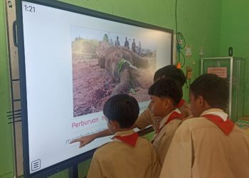 Sidik Permainan ‘Jorok’ Pengadaan SMARTboard Rp 49,9 Miliar, 20 Kepala Sekolah Diperiksa Jaksa