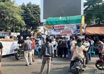 Warga Pati Gelar Aksi Damai, Surati KPK Minta Bupati Ditangkap