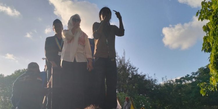 Ketua DPRD Bulukumba Umy Asyiatun Khadijah Temui Langsung Massa Aksi, Redam Ketegangan