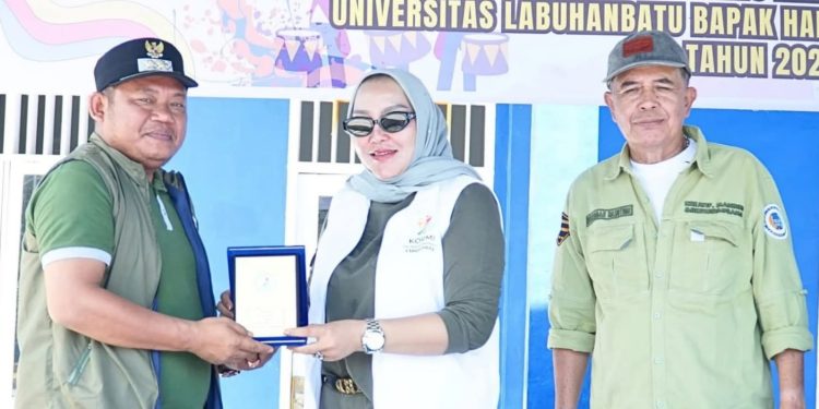 Wabup Jamri Buka Festival Marching Band se Kabupaten Labuhanbatu Raya