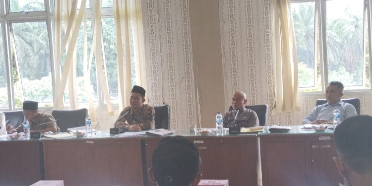 DPRD Pasaman Barat Gelar Rapat Komisi Komisi Terkait Kerjasama Dengan Midia