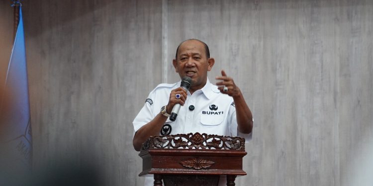 Syah Afandin Harap Lulusan Akbid Langkat Jadi Bidan Kompeten dan Berakhlak