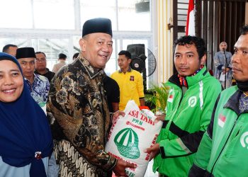 Langkat Menyala: Syah Afandin Guyur Rp5 Miliar untuk 7.716 Warga Tak Mampu