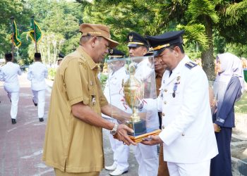 Syah Afandin Kukuhkan Kecamatan dan Kelurahan Terbaik 2025, Besitang dan Tanjung Selamat Raih Tahta Emas