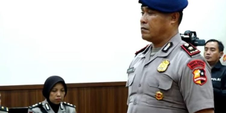 Danyon Resimen 4 Korps Brimob, Kompol Cosmas, Penabrak Affan Dipecat dengan Tidak Hormat