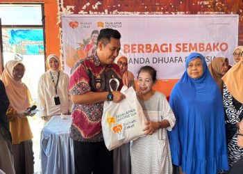 Lurah Rappokalling Gandeng Rumah Zakat Salurkan Bantuan untuk Janda Dhuafa dan Lansia