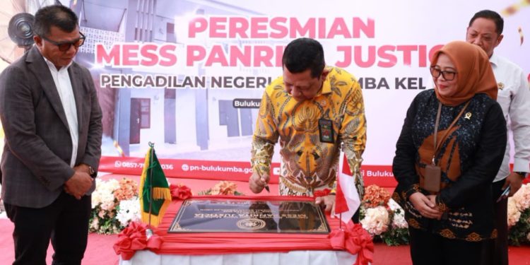 Dirjen Badilum MA Resmikan Mess Panrita Justicia di Bulukumba