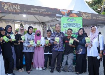 Sekretaris Menteri UMKM Apresiasi Produk Lokal Bulukumba di Festival Pinisi 2025