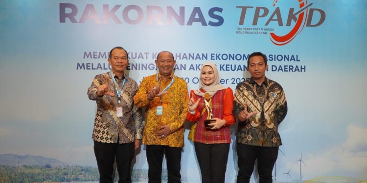 Langkat Raih TPAKD Awards 2025, Syah Afandin Kukuhkan Langkat sebagai Kabupaten Terbaik se-Sumatera