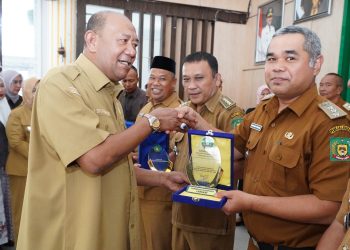 PAD Langkat 2024 Mendekati Target, Syah Afandin Hadiahi “Pahlawan Pajak” Daerah