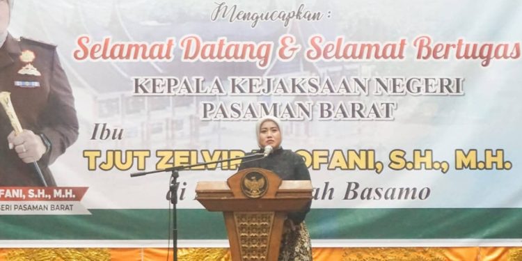 Kajari Pasaman Barat Tjut Zelvira Nofani Disambut Bupati dan Forkopimda