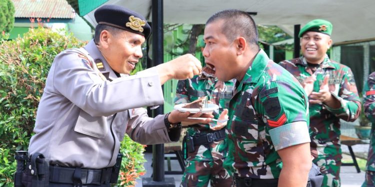 HUT ke-80 TNI, Polres Labuhanbatu Sajikan Kejutan di Markas Yonif 126/KC