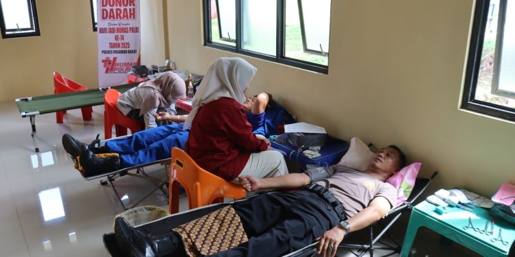 Peringati Hari Jadi Humas Polri, Polres Pasaman Barat Gelar Kegiatan Bhakti Sosial Donor Darah