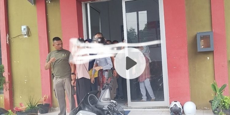 Pol-PP Pasbar Amankan 7 Wanita Diduga Pemandu Karaoke di Cafe Banana Simpang Empat, 4 Orang Dibawah Umur