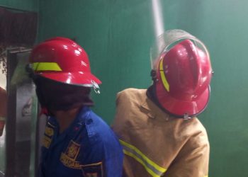 Ngisi Bensin Sambil Merokok, Sebuah Kios Milik Warga di Pemalang Hangus Terbakar