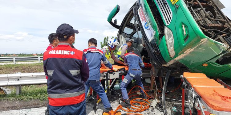 Polisi Masih Menyelidiki Penyebab Kecelakaan Bis Wisata di Pemalang