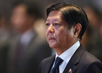 Panglima Militer Filipina Tolak Seruan Gulingkan Presiden Marcos