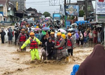 Banjir–Longsor Tapanuli Selatan 15 Tewas, Ribuan Mengungsi, 11 Kecamatan Lumpuh