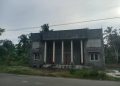Bangunan Megah Bak Istana Desa Hilibadalu Terbengkalai, Diduga Jadi Monumen Pemborosan Dana Desa