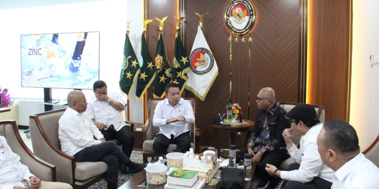 Tulisan Digaris Depan Bela Negara, PWI Pusat dan Jenderal Dudung Satu Suara Jaga Republik dari Serbuan Disinformasi