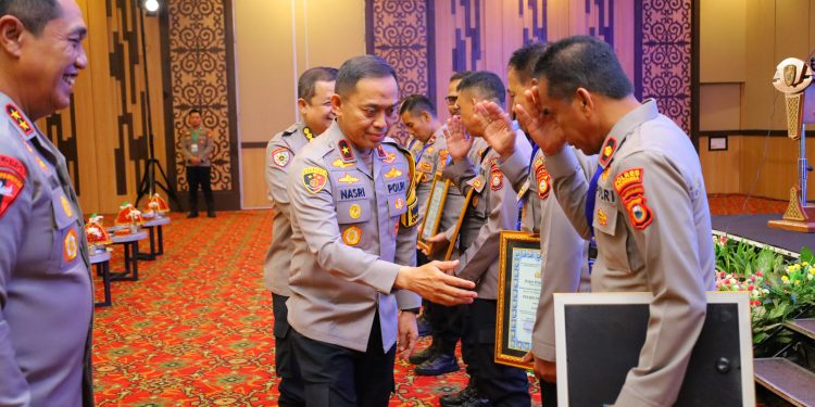 Polres Bulukumba Raih Tiga Penghargaan dari Kapolda Sulsel, Ini Kategorinya!