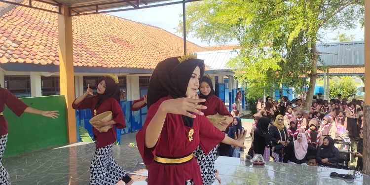 Pertahankan Eksistensi Budaya dan Kearifan Lokal,SMPN 6 Pemalang Gelar Pekan Raya