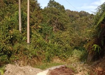 Cek Dua Desa Pakkat Masih Terkepung Longsor, Warga Berjuang Manual, Bantuan Alat Berat Tak Kunjung Tiba