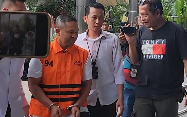 Satu Matahari di Riau, KPK Bongkar Skema Pemerasan Gubernur Abdul Wahid, Dari Tegak Lurus Hingga Setoran Dolar