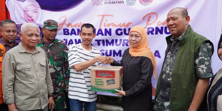 Ditengah Banjir dan Serangan Berita Miring, Warga Tetap Percaya: Bupati Langkat Turun ke Banjir, 50 Ton Beras Mengalir ke Pengungsi