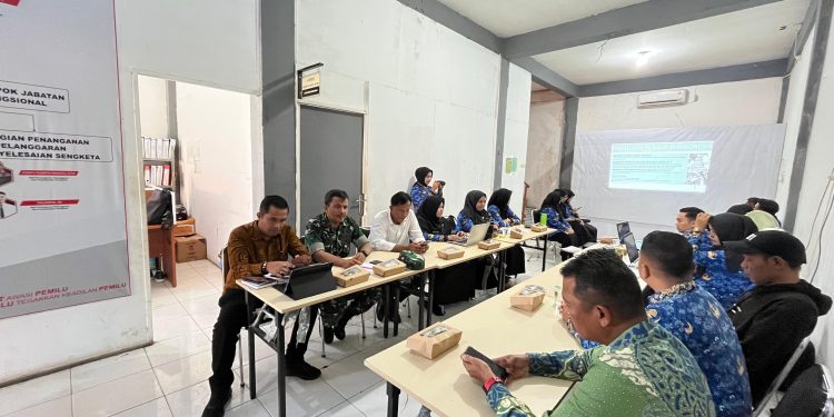 Bawaslu Pasaman Barat Bahas Strategi Pengawasan Pemilu Nasional dan Lokal Pasca Putusan MK 135