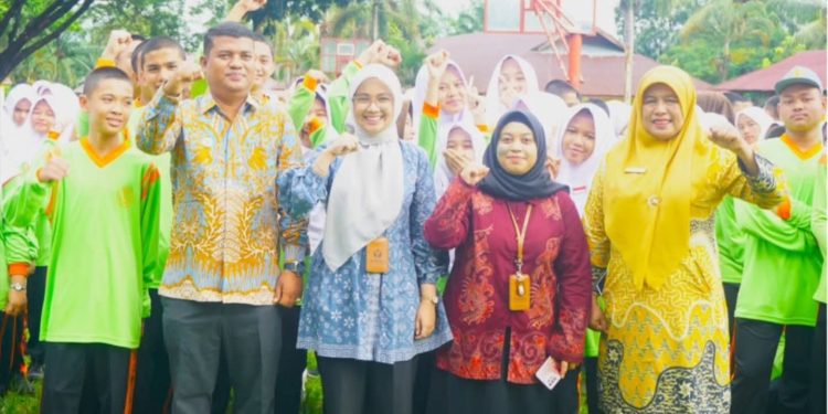 Bangun Integritas Pemilih Pemula, Bawaslu Pasaman Barat Edukasi Siswa SMA Negeri 1 Pasaman