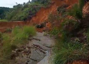 Terisolasi Akibat Longsor, Warga Trans Aek Nabirong Harap Perhatian Khusus Pemda Pasaman Barat