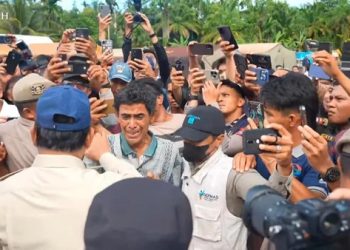 Warga Agam Tersedu Dihadapan Prabowo, Tinggal Sendiri Saya Pak