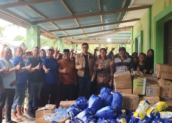 Bupati Yulianto dan Anggota DPR RI Mulyadi Turun Langsung Salurkan Bantuan bagi Warga Pasanggiang Talu dan Kampung Nelayan Sasak