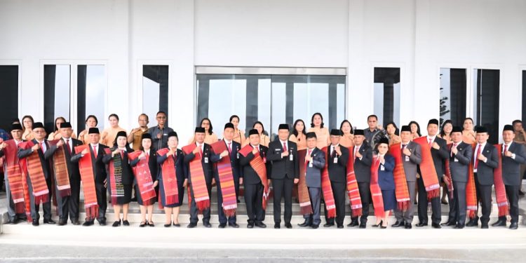 Parade Marga Dikursi Strategis Humbahas Bupati Humbahas Lantik Pejabat Eselon II