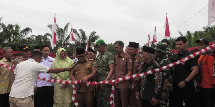 Bupati Yulianto dan Dandim 0305 Pasaman Resmikan Jembatan Bailey di Koja