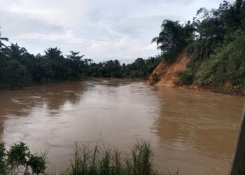 Masih Trauma, Warga Gebang–Sawit Seberang Kembali Diterjang Banjir, Parit Ditutup, Pemerintah Membisu, Air Merendam Rumah Warga