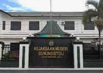 Jangan Tebang Pilih, Kejari Gunungsitoli Didesak Buka ke Publik Aliran Uang Korupsi Dana Desa Tuhegeo II