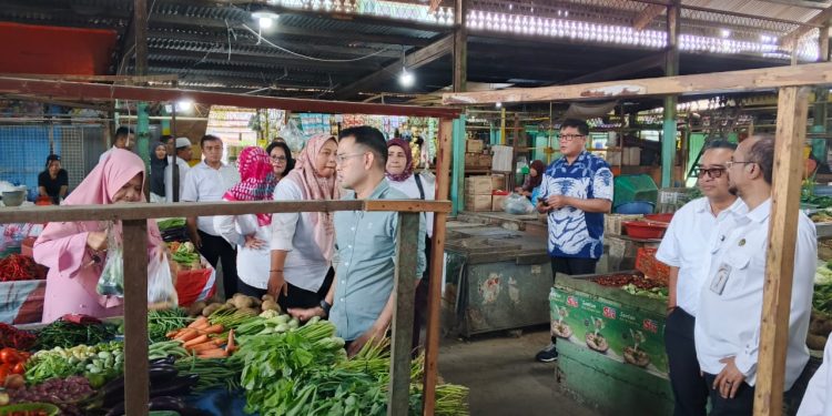 Tinjau Pasar Simalingkar dan Sentosa Baru, Jajaran Direksi PUD Pasar Medan Berharap Peningkatan Kenyamanan