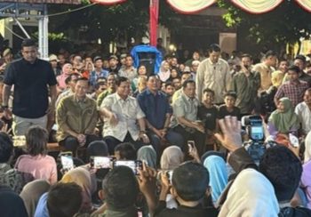 Prabowo Sambangi Pengungsian Tapsel Didetik Terakhir 2025, Malam Tahun Baru Ditengah Lumpur dan Luka Bencana