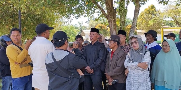 ‘Kami Pulang Kampung’ Warga Kinali Minta PT LIN Hentikan Operasional Selama Proses Hukum