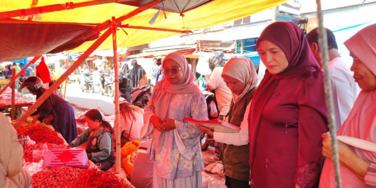 Satgas Saber Pangan Pasaman Barat Pantau Harga Sembako di Pasar Simpang Tiga Jelang Ramadan 1447 H