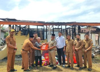 Bupati Pasaman Barat Datangi Korban Kebakaran, Serahkan Bantuan dan Penguatan Moril