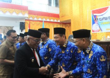 Bupati Pasbar Lantik 15 Pejabat Pimpinan Tinggi Pratama