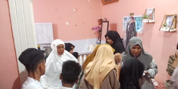 Pawang Lubis Tebar Santunan dari Tambang Rakyat, Ratusan Anak Yatim Kotanopan Kebagian Berkah