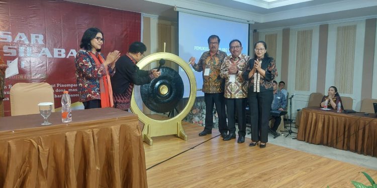 Mubes I Silaban Sedunia, Menjahit Ulang Hasadaon Ditanah Leluhur